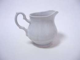 Сливочник350 мл Романс Заводной край золото 2с0669